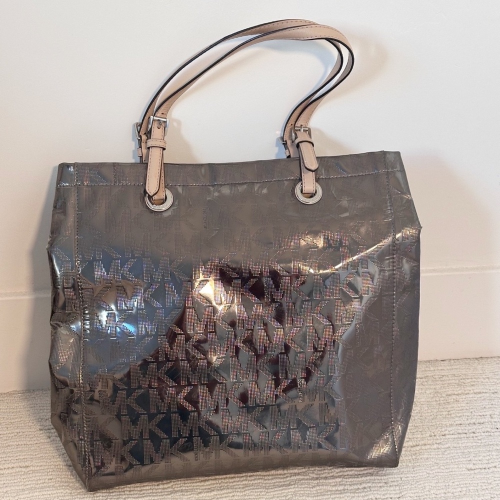 MICHAEL KORS Jet Set Monogram Mirror North South Tote Satchel Travel Book Bag